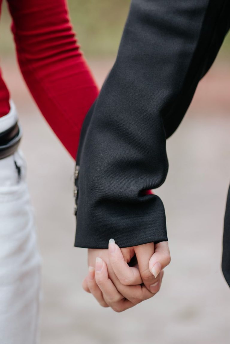 Couple enlacé