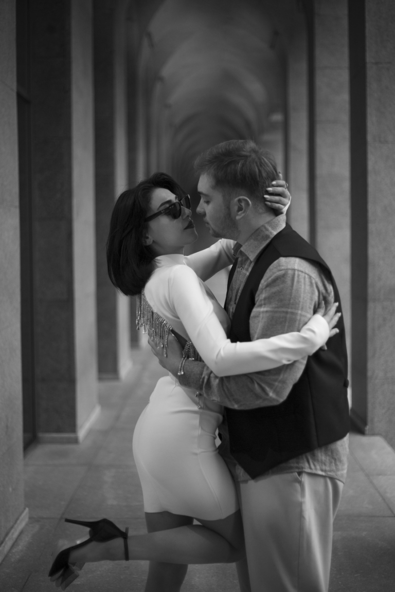 Couple enlacé
