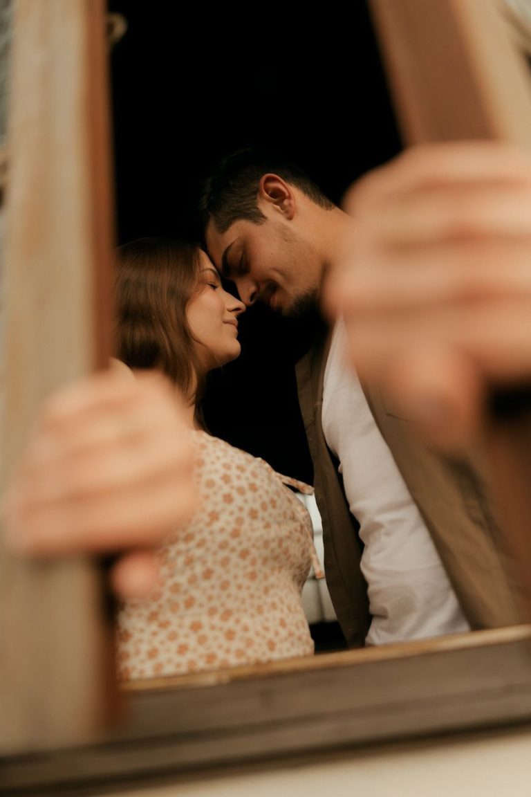 Couple enlacé